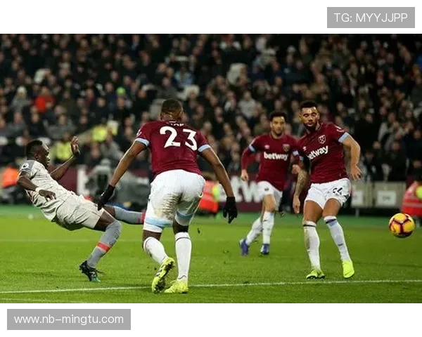 詹姆斯·沃德-普劳斯在英超中展现传球艺术与领导力状态回暖