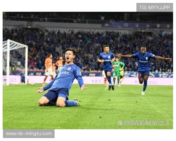 中超升班马新赛季备战全面启动，表现备受期待，全力争取顶级联赛发展。