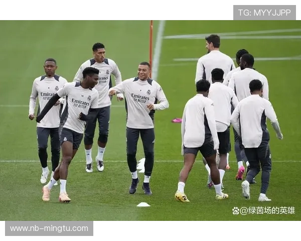 动荡皇马难守豪门光环,关键战暴露阵容短板与战术僵化 动荡皇马难守豪门光环,关键战暴露阵容短板与战术僵化